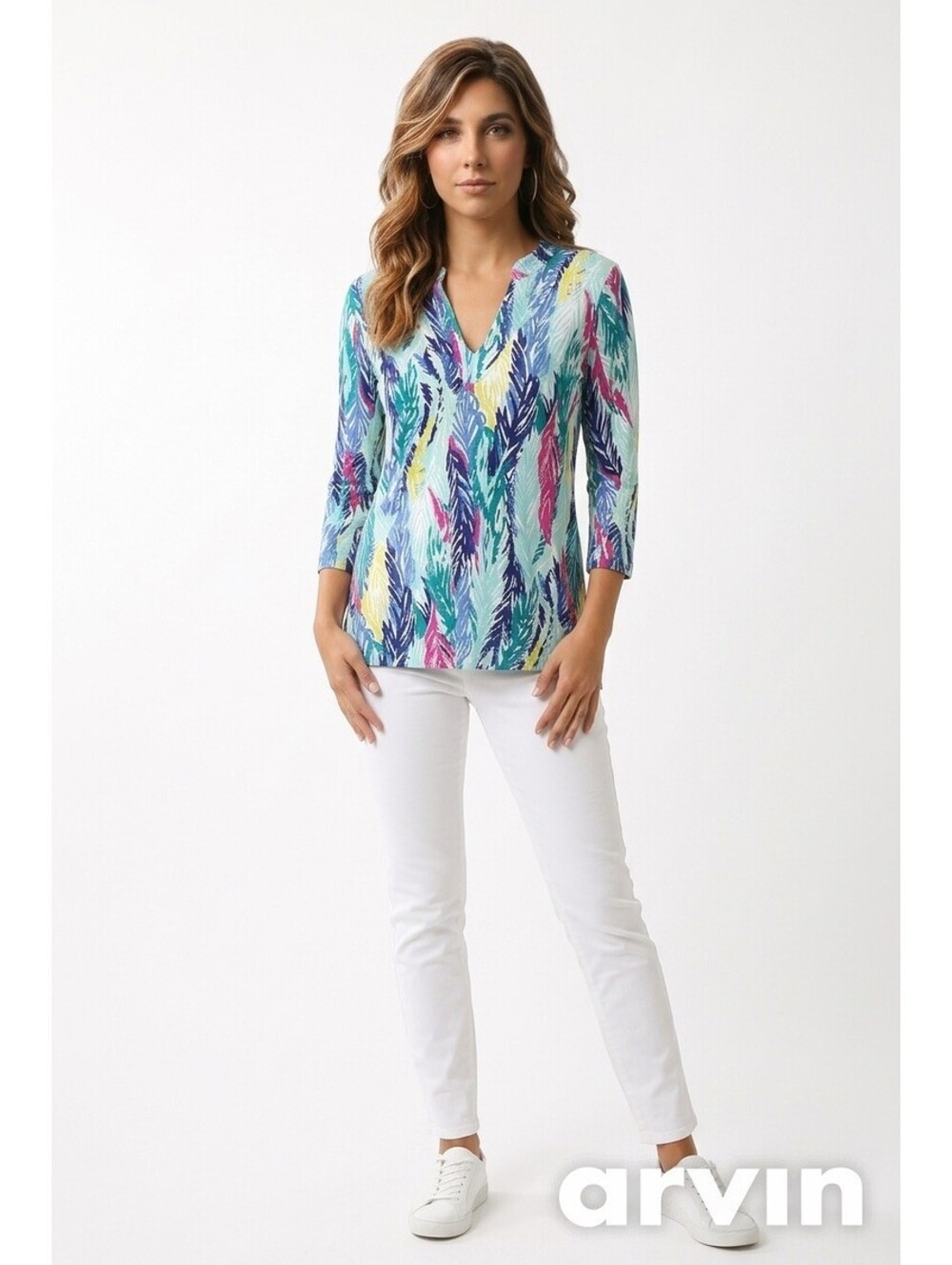 Lilly Pulitzer Vero Tunic Top Light as a Feather Print VNeck Stretch Knit Size M